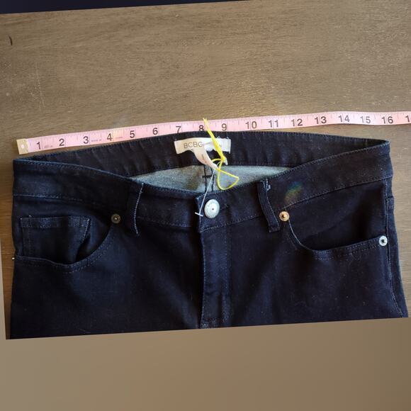 BCBGeneration Flared Dark Wash Blue Jeans Size 28 - Picture 3 of 13